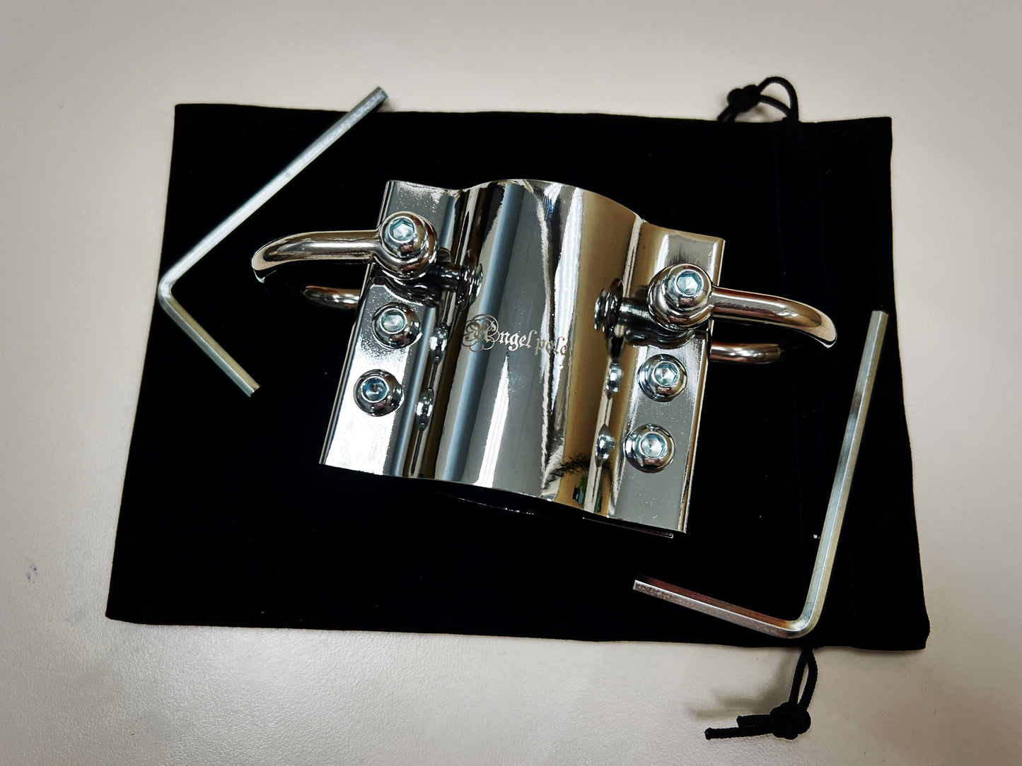 Silkii with Velvet Carry Bag